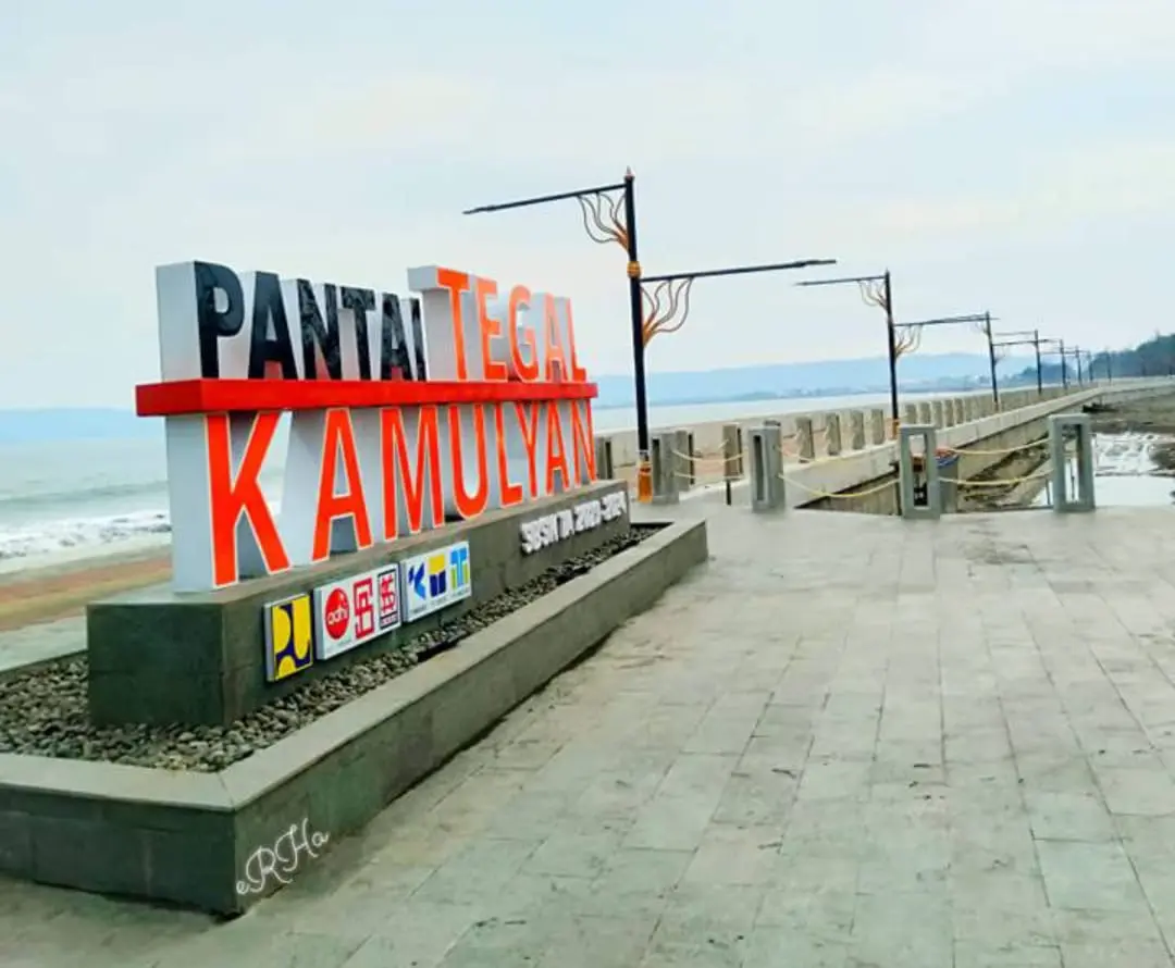 Pantai Tegalkamulyan: Liburan Tanpa Biaya, Hati yang Tenang